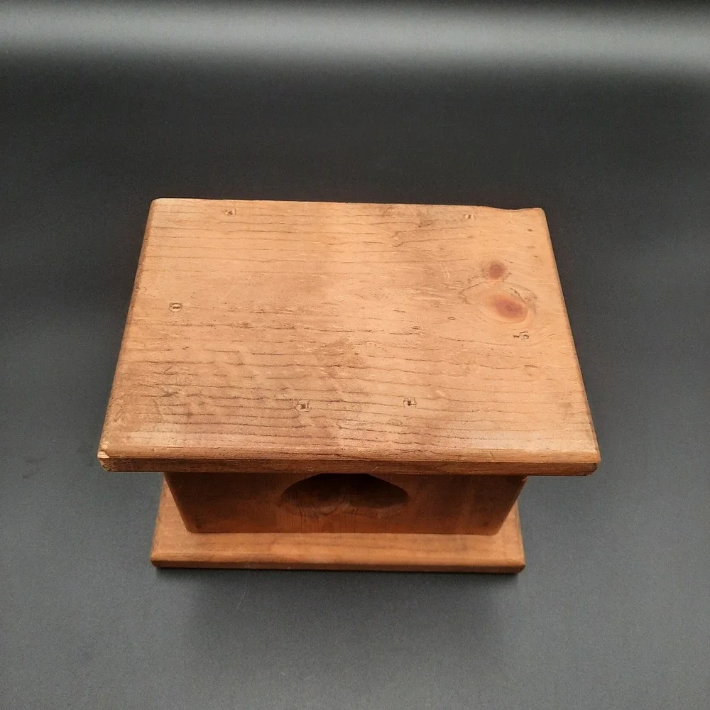 Rustic Wooden Keepsake Box with‎ Heart Cut-Out Hinged Lid
